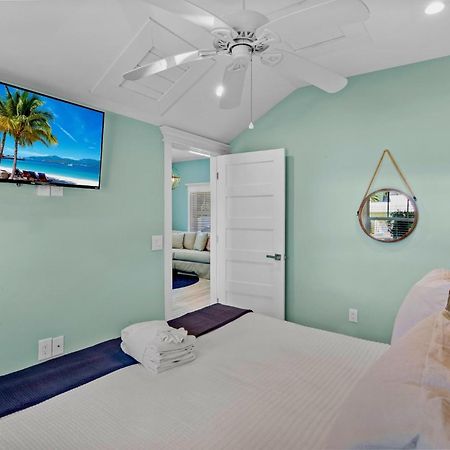 Villa #5 Seashell ホームズビーチ エクステリア 写真